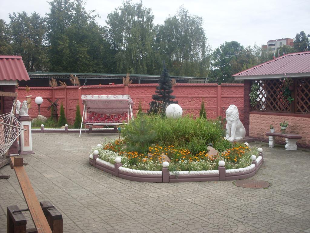 Hostel 3 Stars Na Oktyabryskoy Vitebsk Bagian luar foto