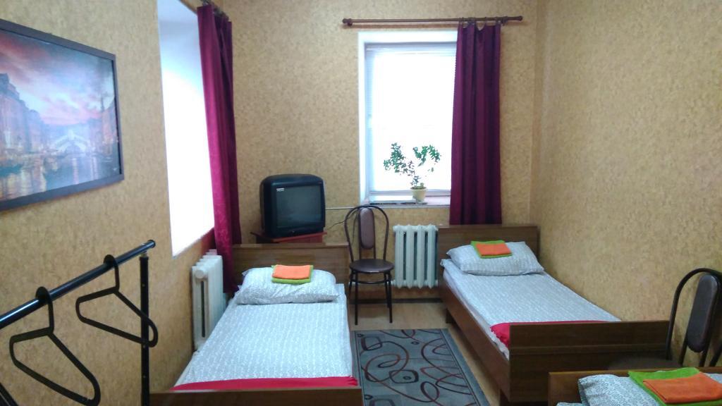 Hostel 3 Stars Na Oktyabryskoy Vitebsk Bagian luar foto